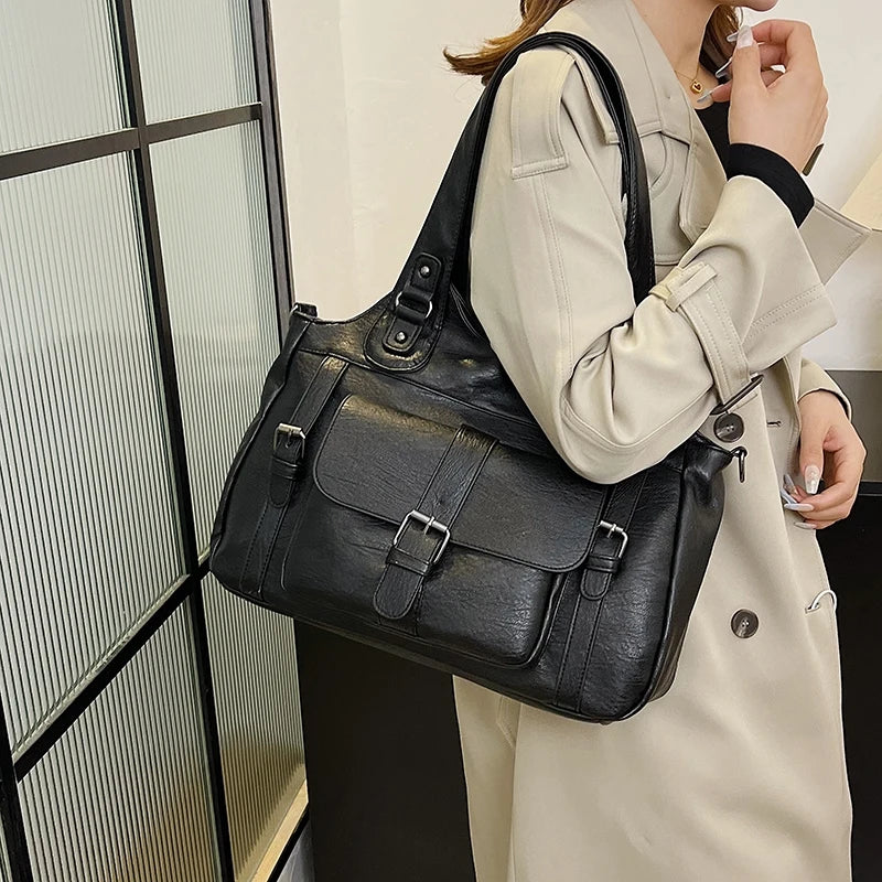 Damen Schultertasche ⎜ Geräumige Alltagstasche mit Frontfach und Doppeltem Tragegriff