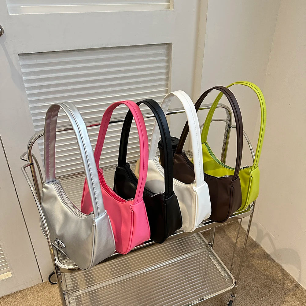Schultertasche für Damen ⎜ Schlichte Umhängetasche mit Drehverschluss und elegantem Design für den täglichen Look