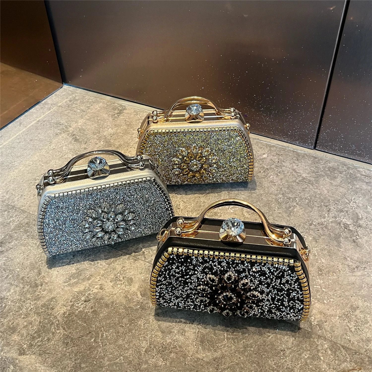 Abendtasche mit Strass für Damen ⎜ Glitzernde Clutch mit Griff für festliche Anlässe und elegante Events