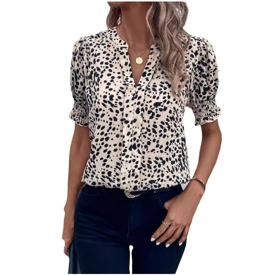 Lily – Bluse mit V-Ausschnitt und gekerbtem Kragen
