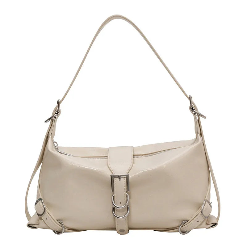 Schultertasche für Damen ⎜ Modische Underarm-Bag aus Lackleder mit Schnallen und großem Stauraum für den Alltag