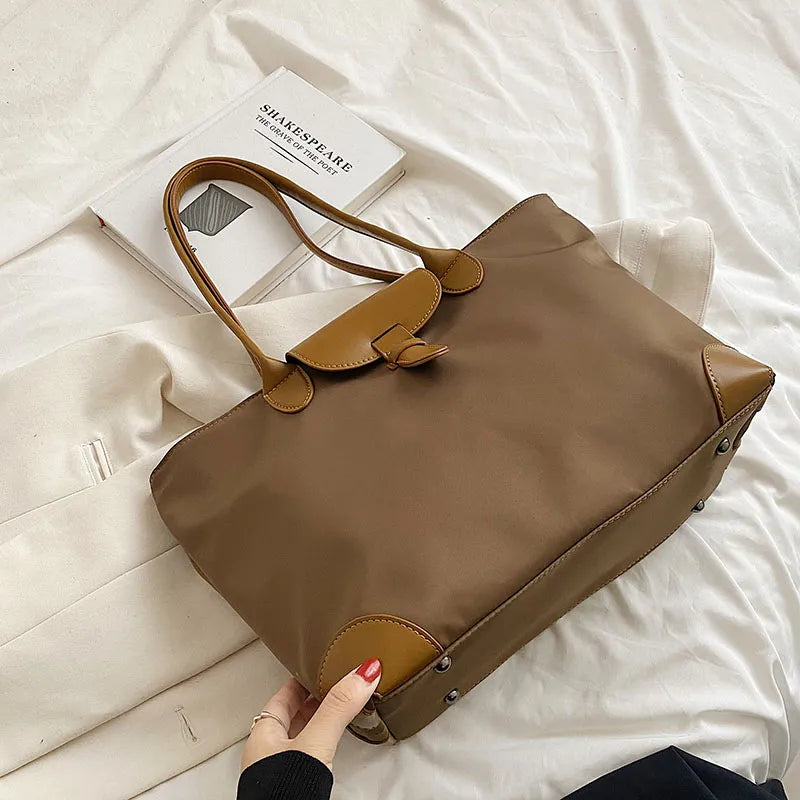 Shopper-Tasche für Damen ⎜ Elegante Tragetasche mit Kontrastdetails und großem Stauraum für Arbeit und Alltag