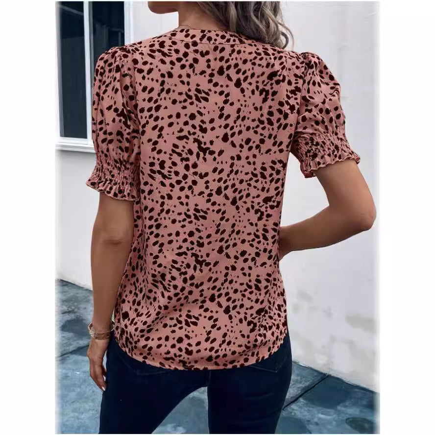 Lily – Bluse mit V-Ausschnitt und gekerbtem Kragen