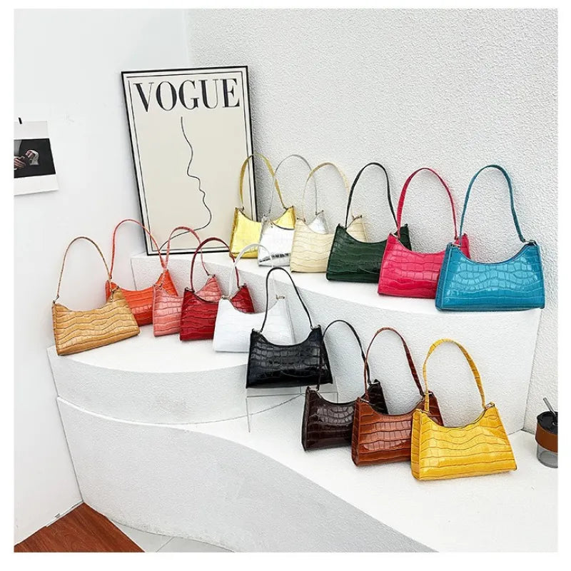 Prägte Schultertasche für Damen ⎜ Elegante Umhängetasche mit Kroko-Optik und Farbintensivem Design