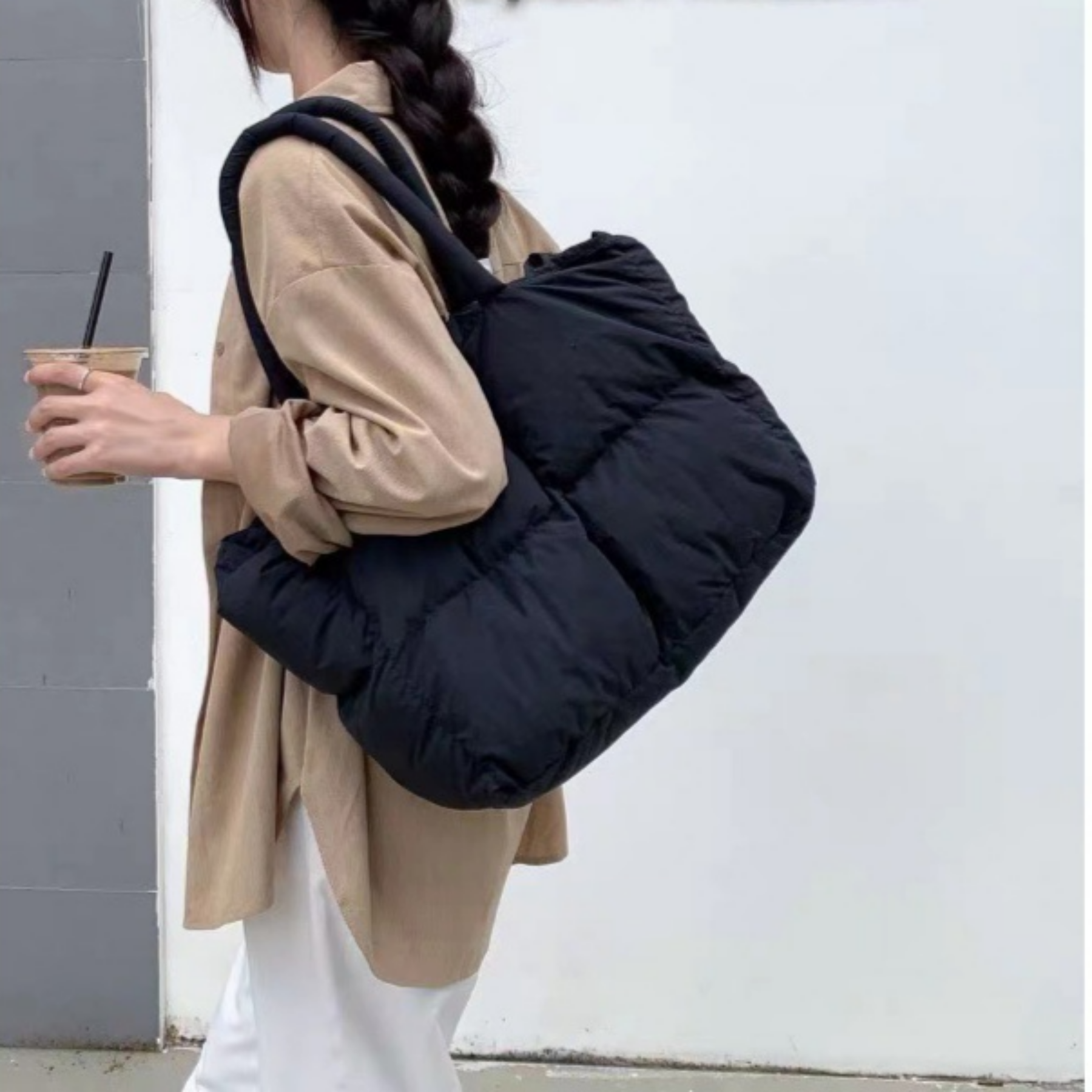 Quilted Schultertasche ⎜ Weiches, geräumiges Design mit gepolstertem Stoff für hohen Tragekomfort