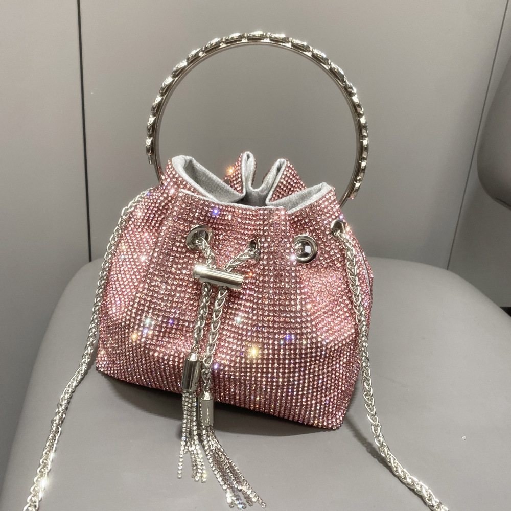 Glitzernde Handtasche für Damen ⎜ Funkeleffekt-Design mit Kettenriemen und stilvollem Griff