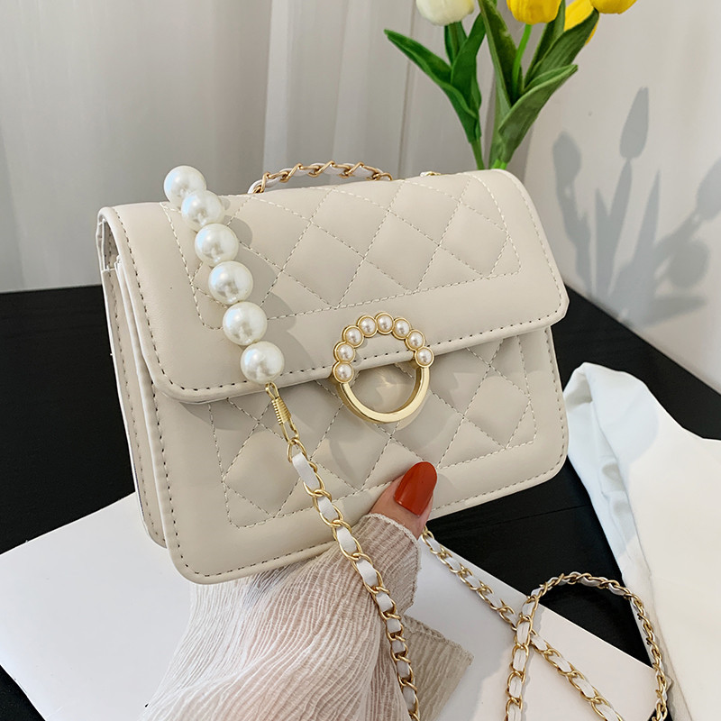 Handtasche für Damen ⎜ Elegantes Design mit Kettenriemen und Perlendetail für stilvolle Auftritte