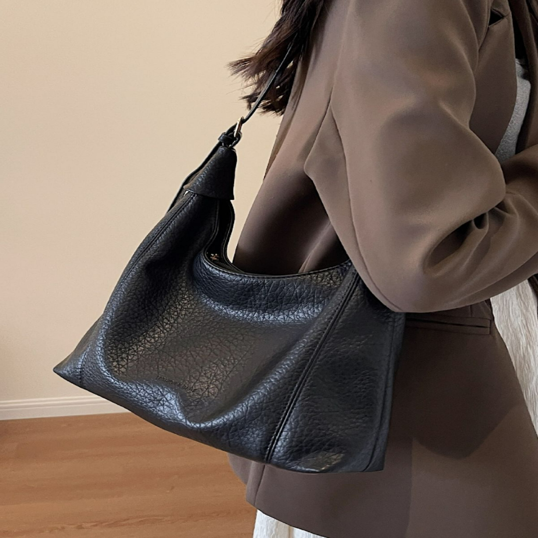 Damen Schultertasche aus Leder ⎜ Elegante Hobo Bag mit Kette für Alltag und Büro
