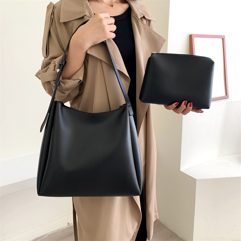 Große Schultertasche für Damen ⎜ Praktisches Design mit verstellbarem Tragegurt und zusätzlicher Tasche