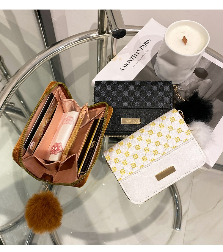 Damen Kurz-Geldbörse im Farbkontrast ⎜ Stilvolle Brieftasche mit Druckmuster und Reißverschlussfach für Kleinigkeiten