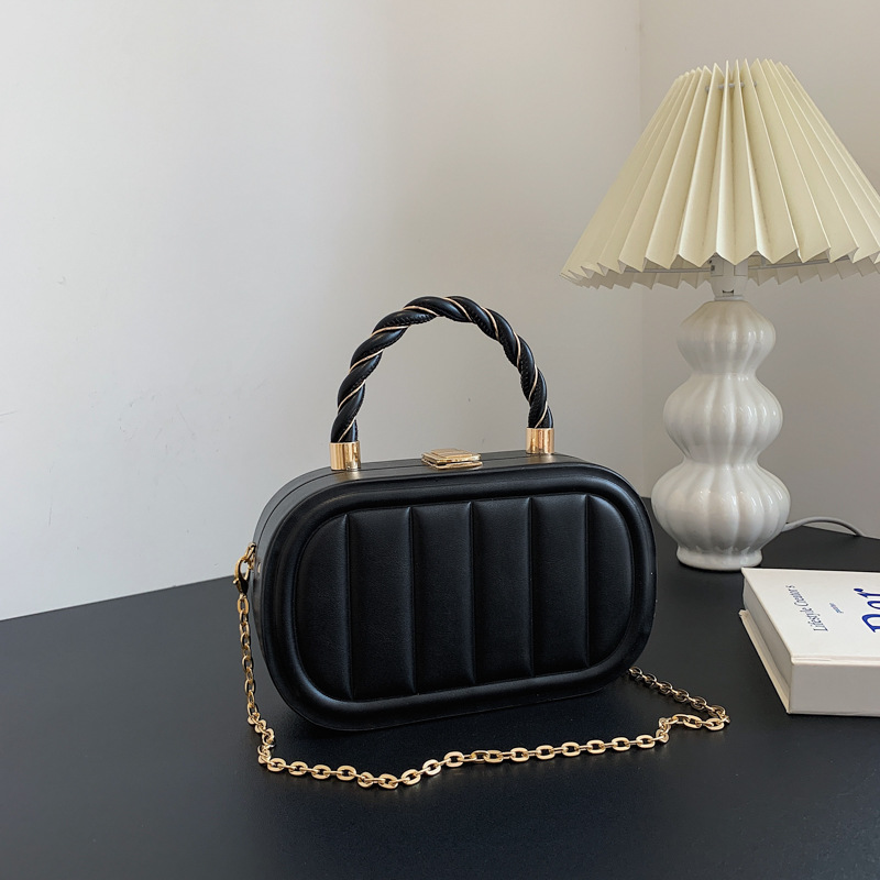 Damen Umhängetasche mit Kette ⎜ Stylische Box-Bag mit Tragegriff für elegante Auftritte und Alltag