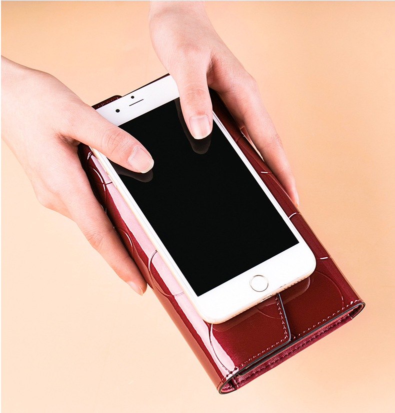 Lange Damen Geldbörse aus Lackleder ⎜ Elegante Clutch mit großer Kapazität und stilvollem Verschlussdesign