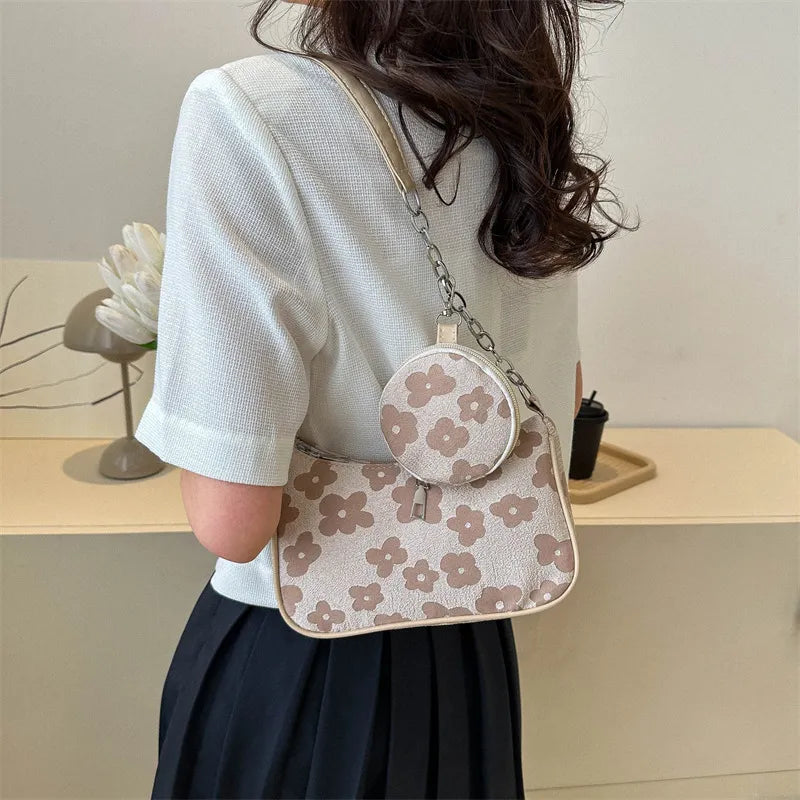 Schultertasche für Damen ⎜ Kompakte Umhängetasche mit Retro-Muster und abnehmbarer Mini-Tasche für unterwegs