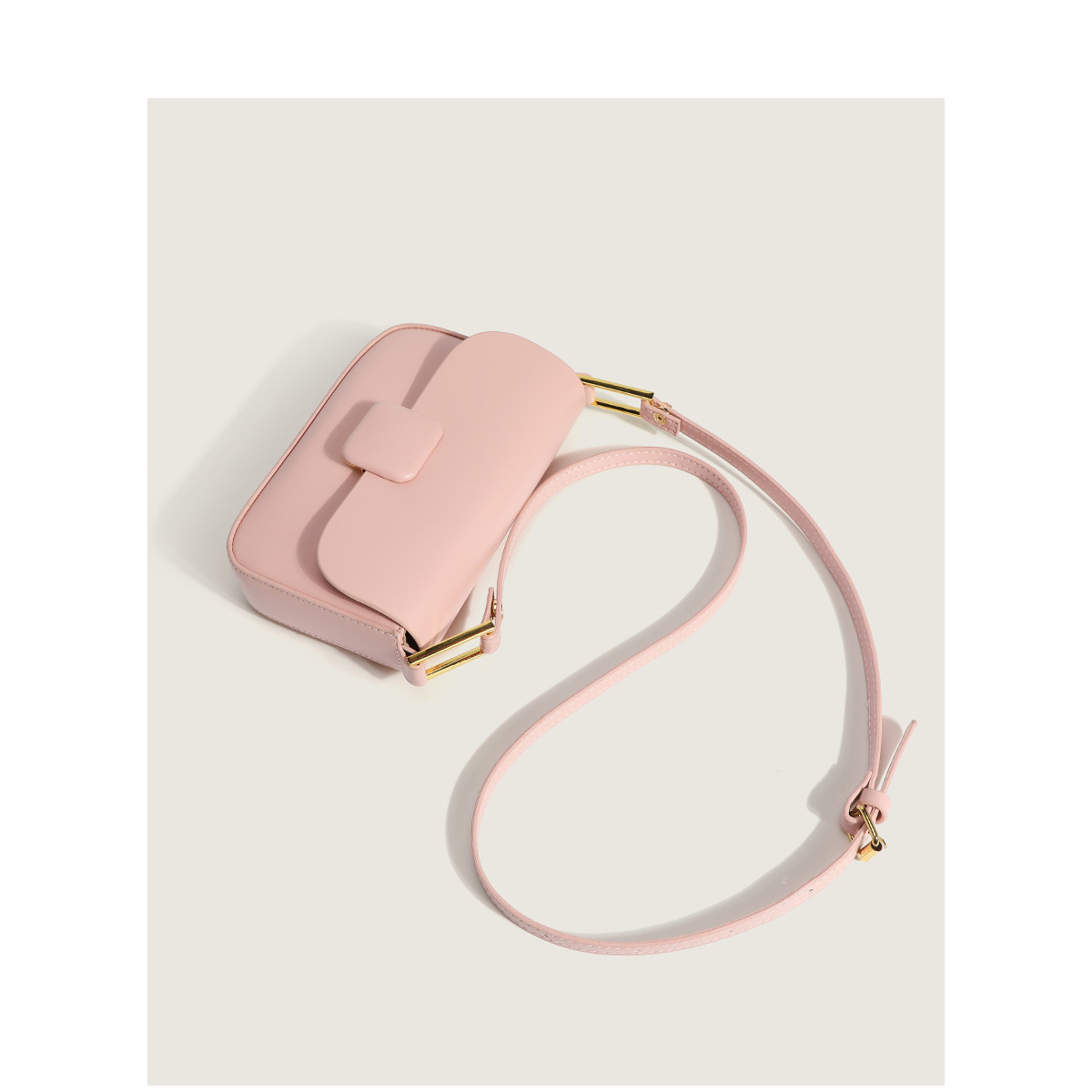 Kleine Umhängetasche für Damen ⎜ Modische Messenger Bag aus Leder mit abnehmbarem Trageriemen