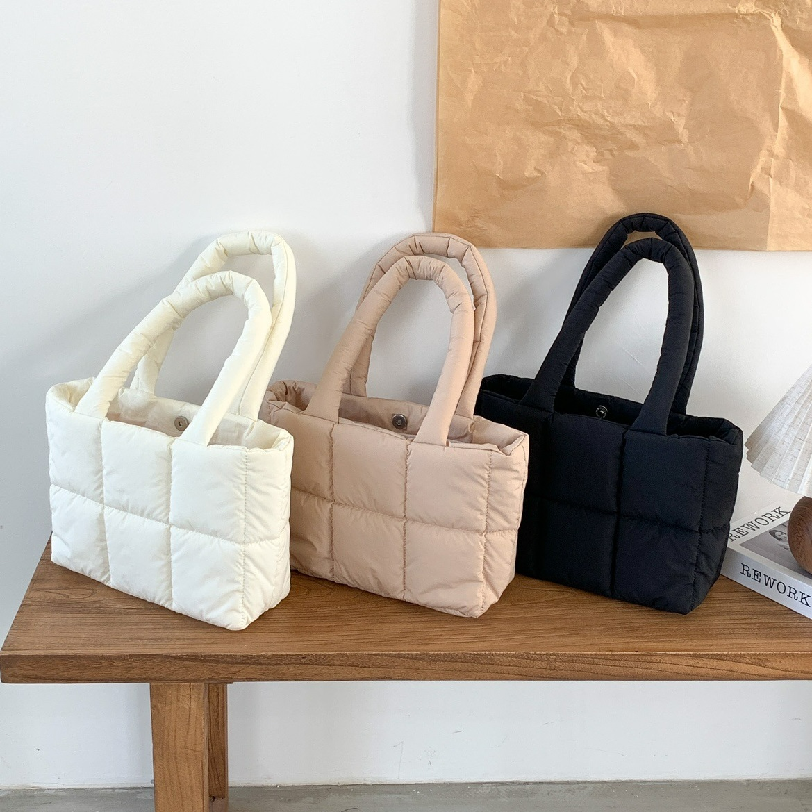 Geräumige Handtasche ⎜ Stylische Umhängetasche im Quilted-Design