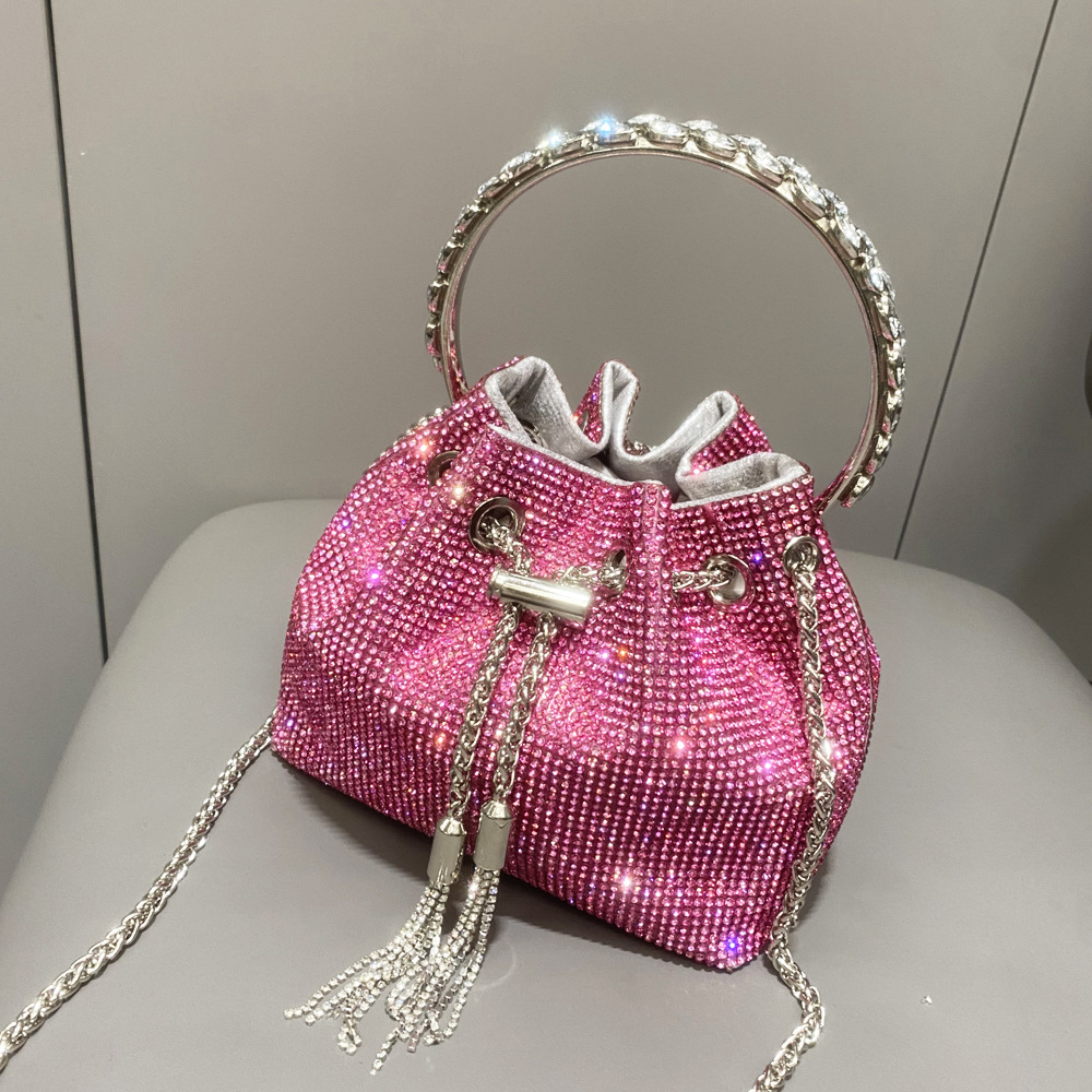 Glitzernde Handtasche für Damen ⎜ Funkeleffekt-Design mit Kettenriemen und stilvollem Griff