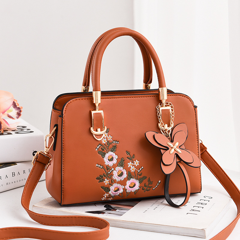 Handtasche für Damen ⎜ Süße Umhängetasche mit Blumenmuster und Schulterriemen