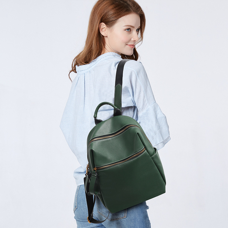 Damen Rucksack für Reisen ⎜ Schlichter Freizeitrucksack mit Reißverschlussfach und verstellbaren Trägern