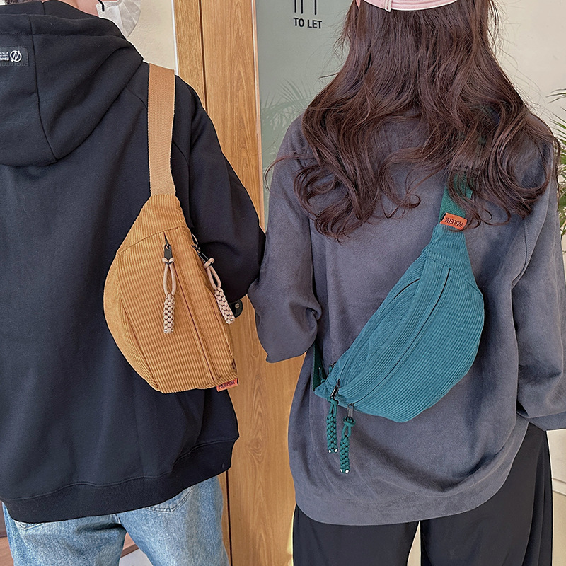 Bauchtasche für Damen ⎜ Lässige Cord-Tasche im Streifenlook mit verstellbarem Gurt für Alltag und Reisen