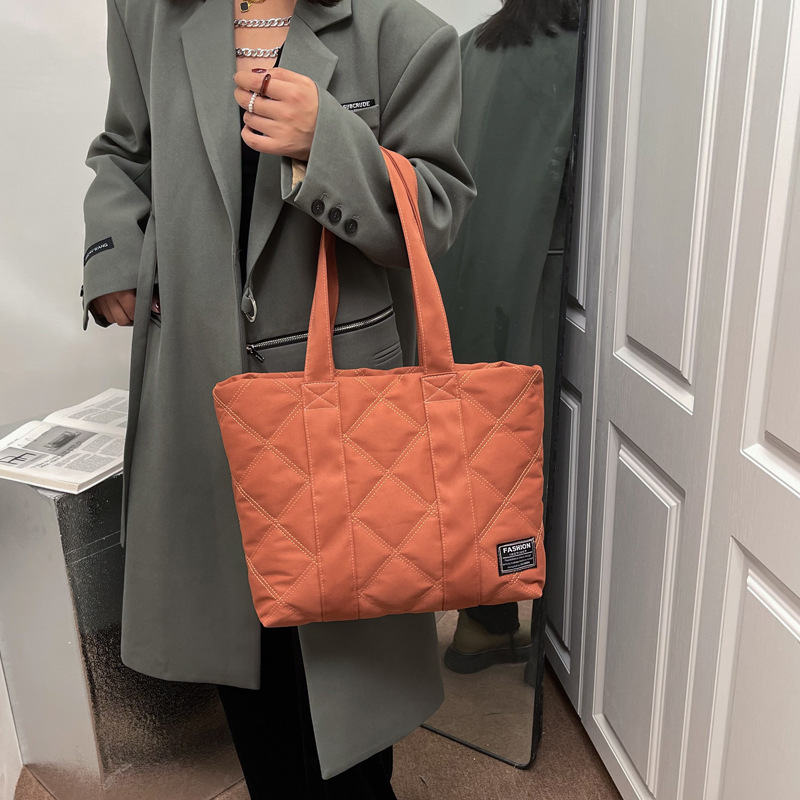 Shopper Tasche für Damen mit Steppdesign ⎜ Leichte Tragetasche mit großem Volumen für Arbeit, Uni und Alltag