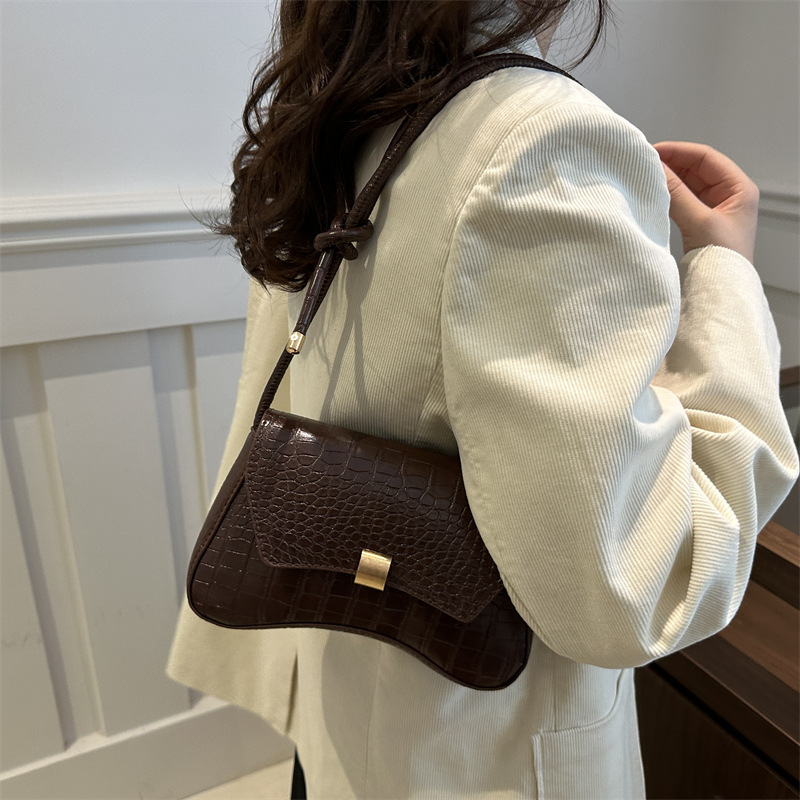 Schultertasche für Damen ⎜ Kleine Handtasche in Kroko-Optik mit Drehverschluss und elegantem Retro-Design