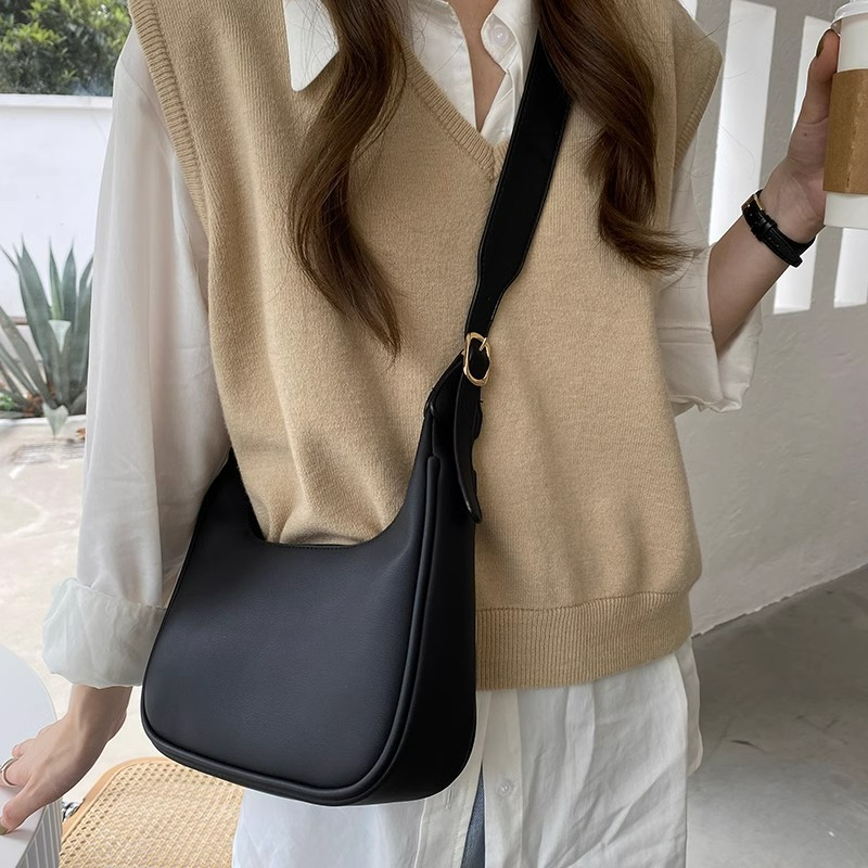 Damen Schultertasche im Retro-Stil ⎜ Schlichte Handtasche mit Viel Stauraum und Breitem Verstellbarem Riemen