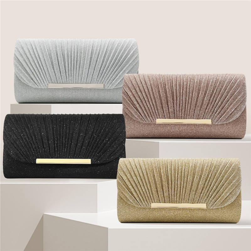 Glamouröse Clutch für Damen ⎜ Elegante Abendtasche mit edlem Falten-Design und goldfarbenem Akzent