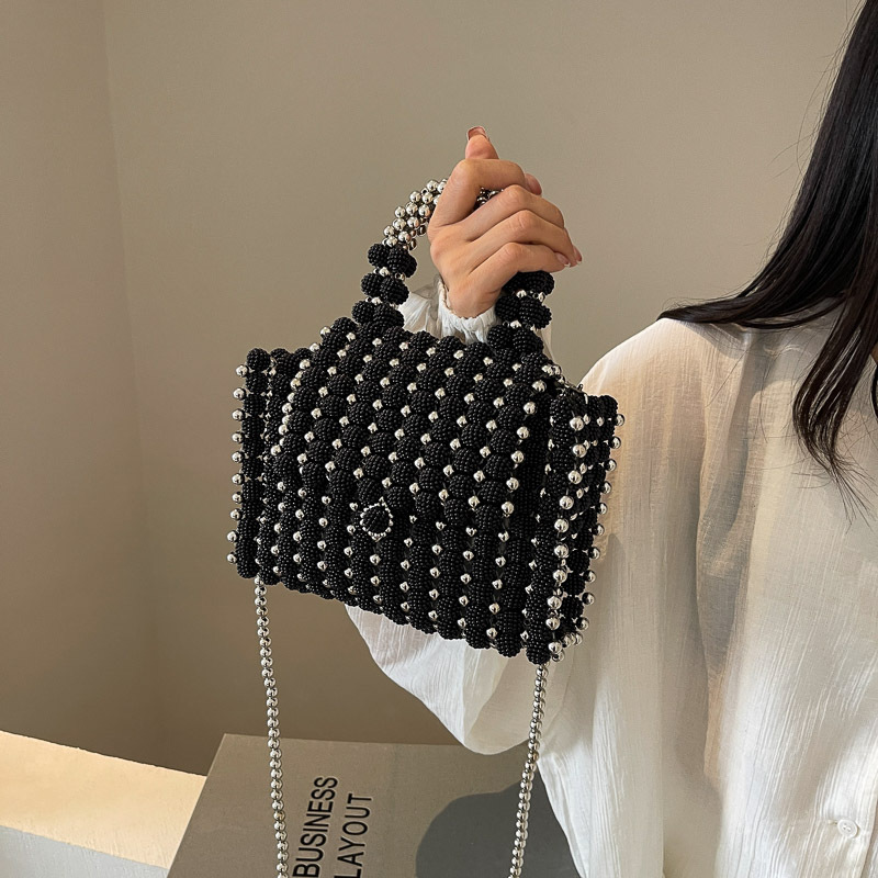 Perlenumhängetasche für Damen ⎜ Elegantes Design mit Kunstperlen und abnehmbarem Schulterriemen