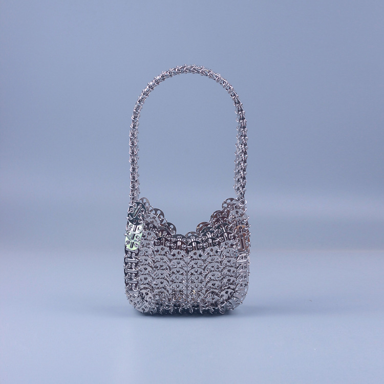 Metallic Schultertasche für Damen ⎜ Handgefertigt mit glänzendem Design für elegante Outfits