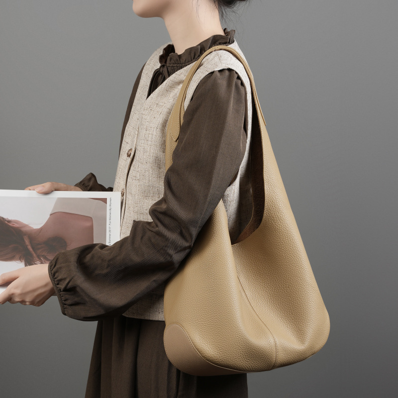 Schultertasche für Damen ⎜ Weiches Leder mit großem Stauraum für Alltag und Freizeit