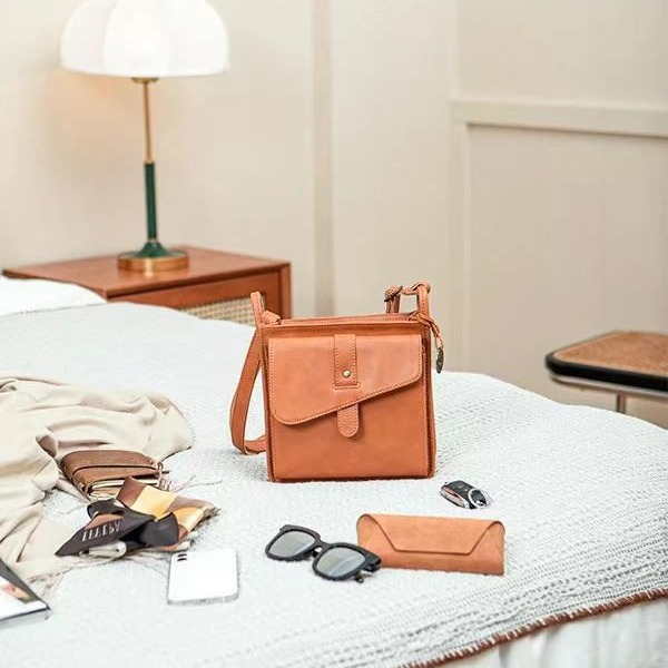 Damen Handtasche mit Schultergurt ⎜ Elegante Tragetasche in Lederoptik für Büro und Alltag