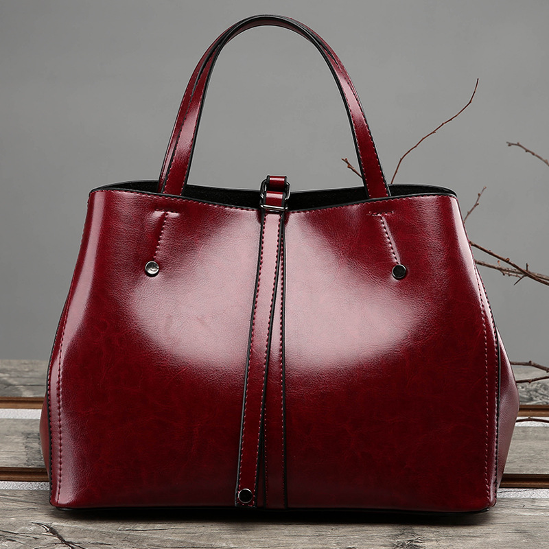 Handtasche für Damen ⎜ Elegante Tragetasche in Lederoptik mit großzügigem Stauraum und zeitlosem Design