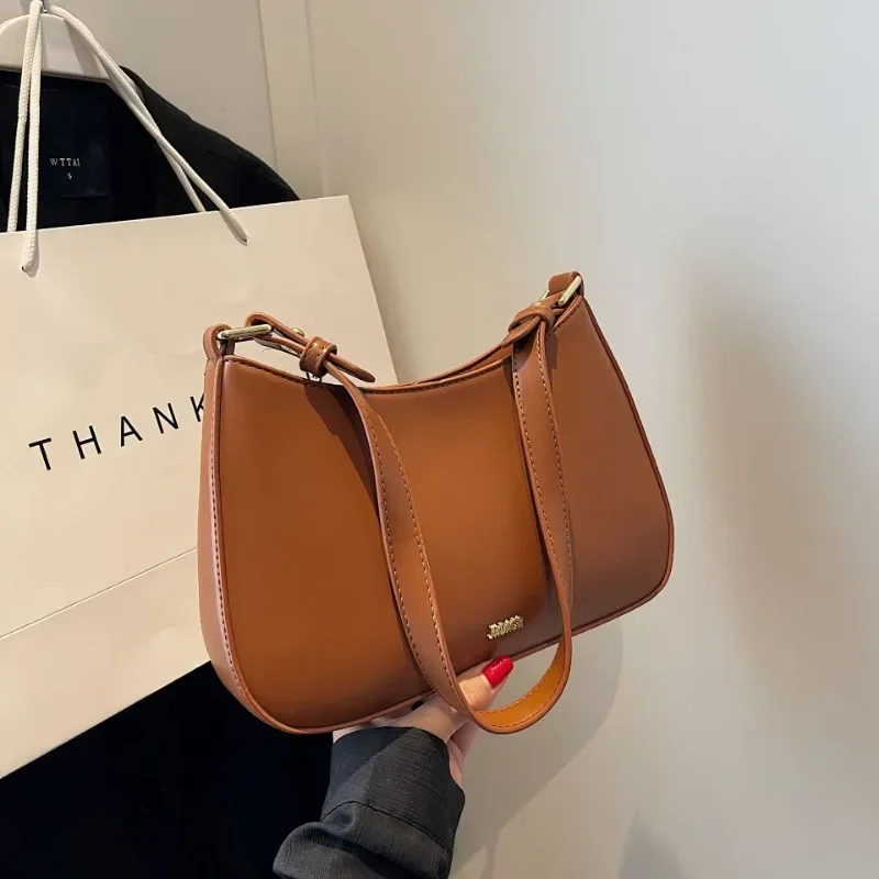 Umhängetasche für Damen ⎜ Elegante Ledertasche mit zeitlosem Design und vielseitigem Tragekomfort