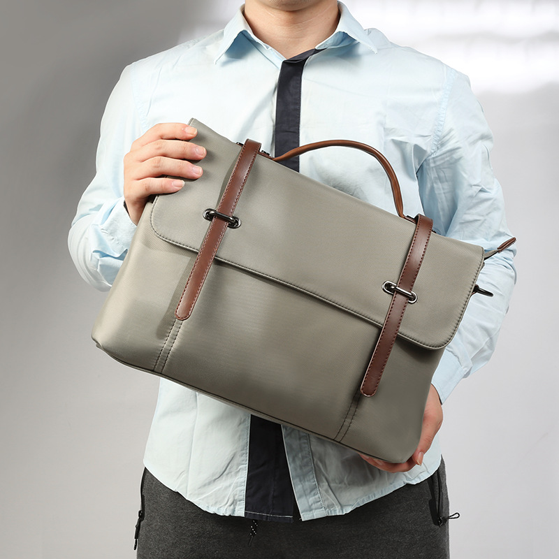 Herren Umhängetasche ⎜ Robuste Canvas-Tasche mit Lederakzenten und verstellbarem Tragegurt