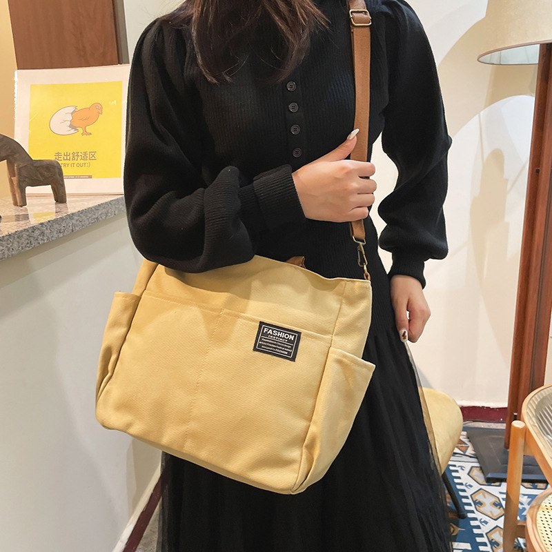 Canvas Umhängetasche mit Außentasche ⎜ Geräumige Tragetasche für Damen im Retro-Stil mit Mehreren Fächern
