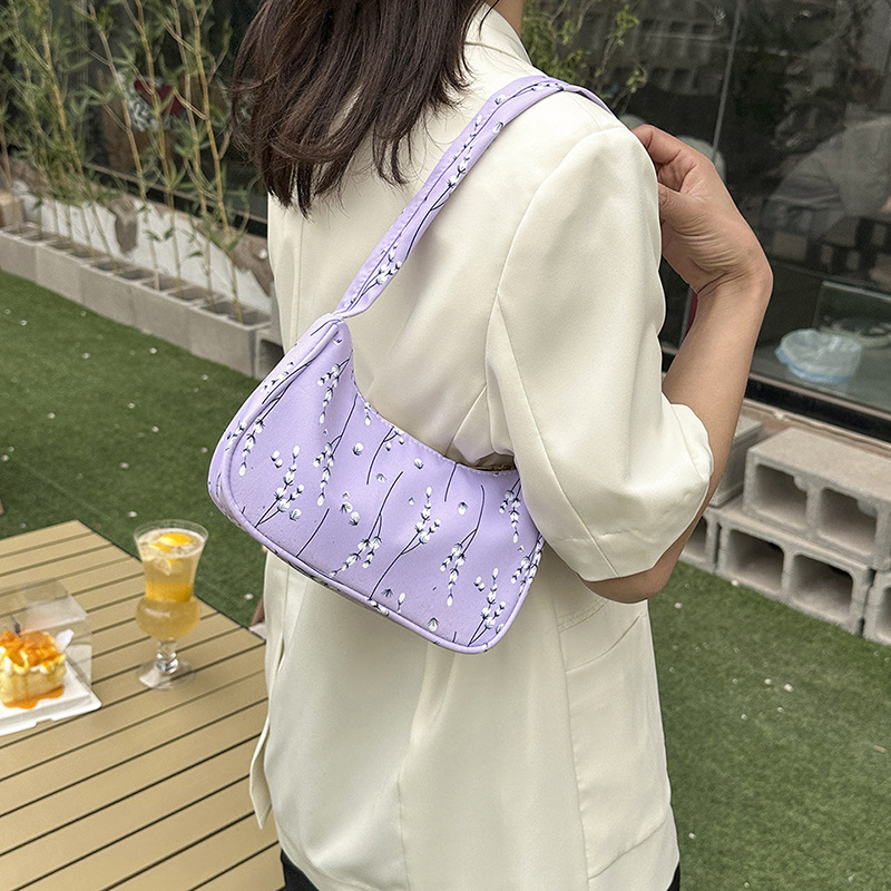 Umhängetasche für Damen ⎜ Modische Tasche mit Blumenmuster und Verstellbarem Trageriemen