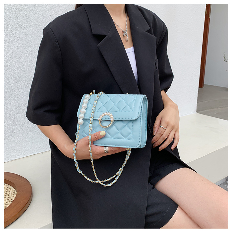 Handtasche für Damen ⎜ Elegantes Design mit Kettenriemen und Perlendetail für stilvolle Auftritte