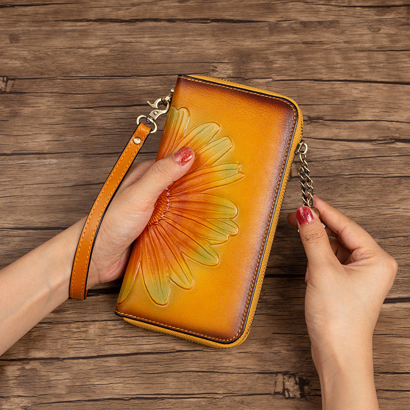 Damen Leder-Geldbörse ⎜ Lange Brieftasche mit geprägter Sonnenblume und Handgelenkband