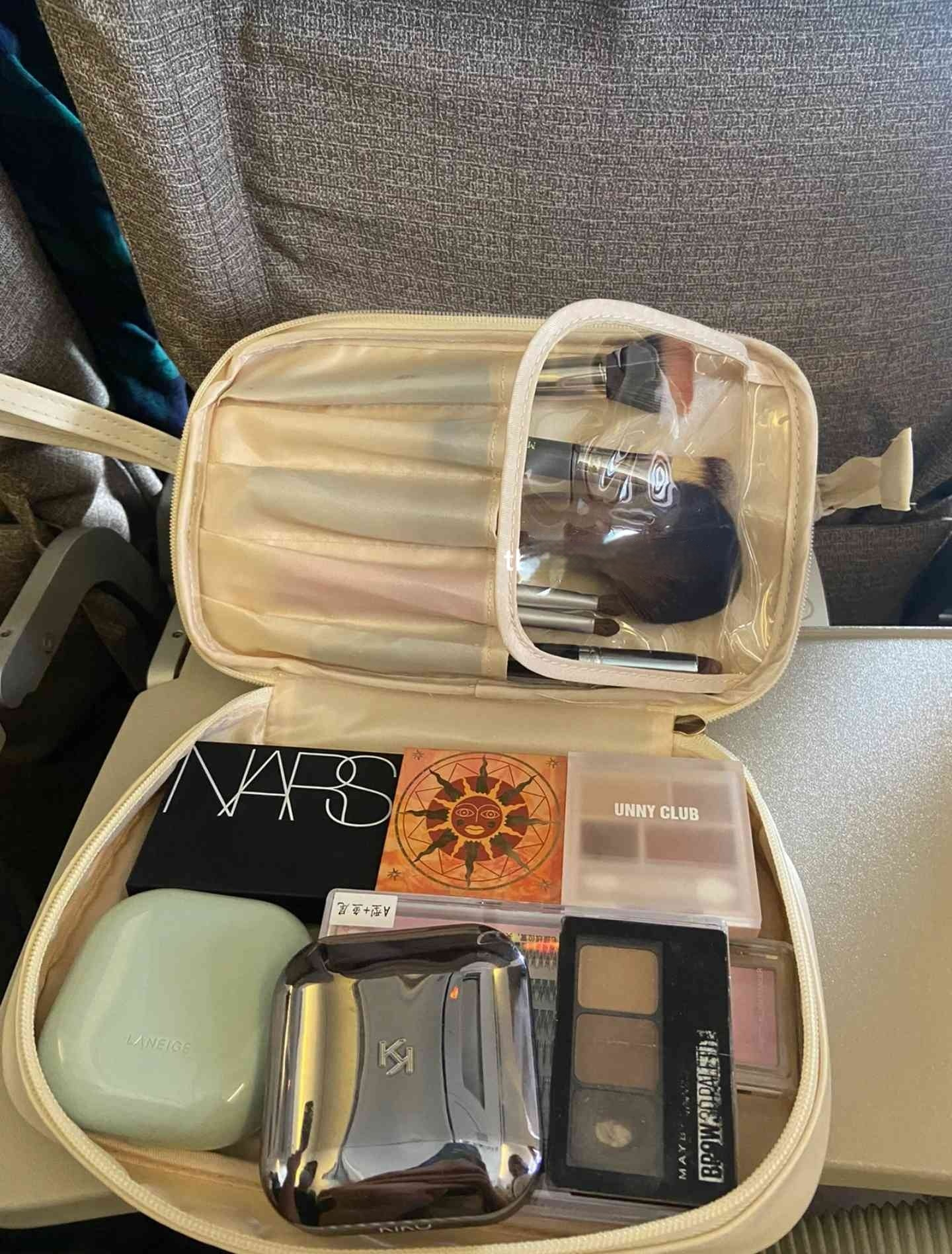 Kosmetiktasche für Damen ⎜ Zweilagige Kulturtasche mit Tragegriff und extra Stauraum für Reisen