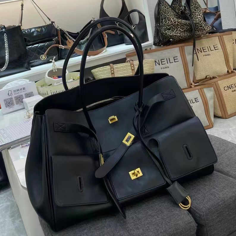 Shopper Tasche für Damen ⎜ Große Schultertasche im Wing-Design mit viel Stauraum für Beruf und Alltag