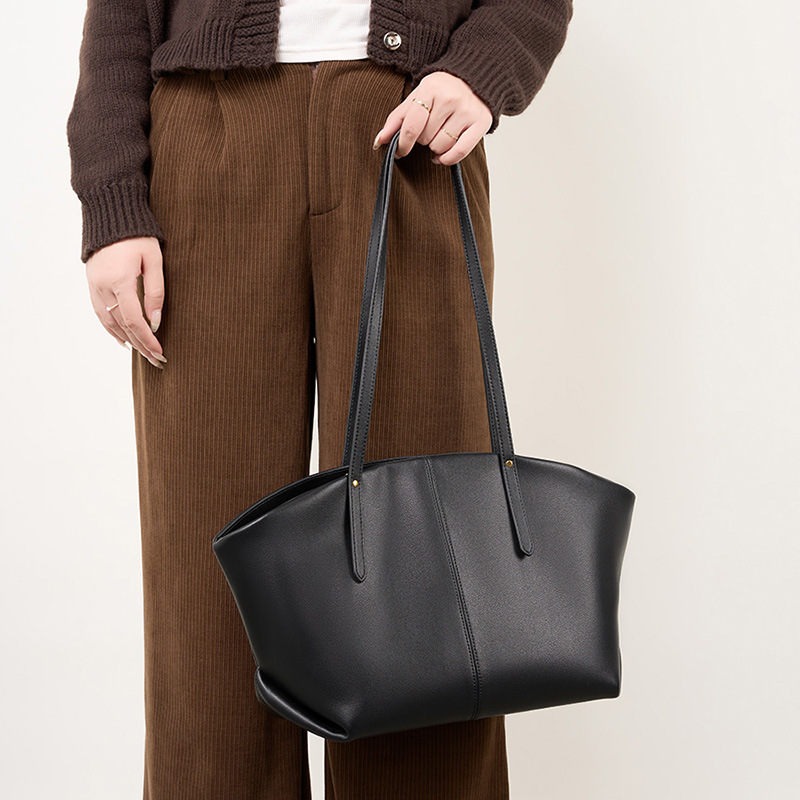 Shopper Tasche für Damen ⎜ Modische Tragetasche aus Lederoptik mit extra viel Stauraum für Alltag und Freizeit