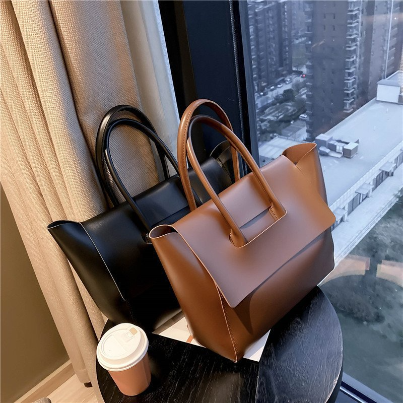 Handtasche für Damen ⎜ Große Schultertasche mit viel Stauraum und schlichtem elegantem Design