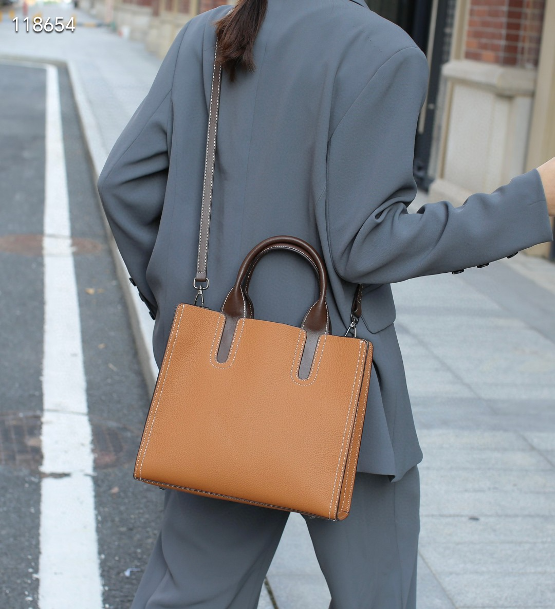 Große Handtasche für Damen ⎜ Stilvolle Schultertasche aus hochwertigem Leder mit viel Stauraum