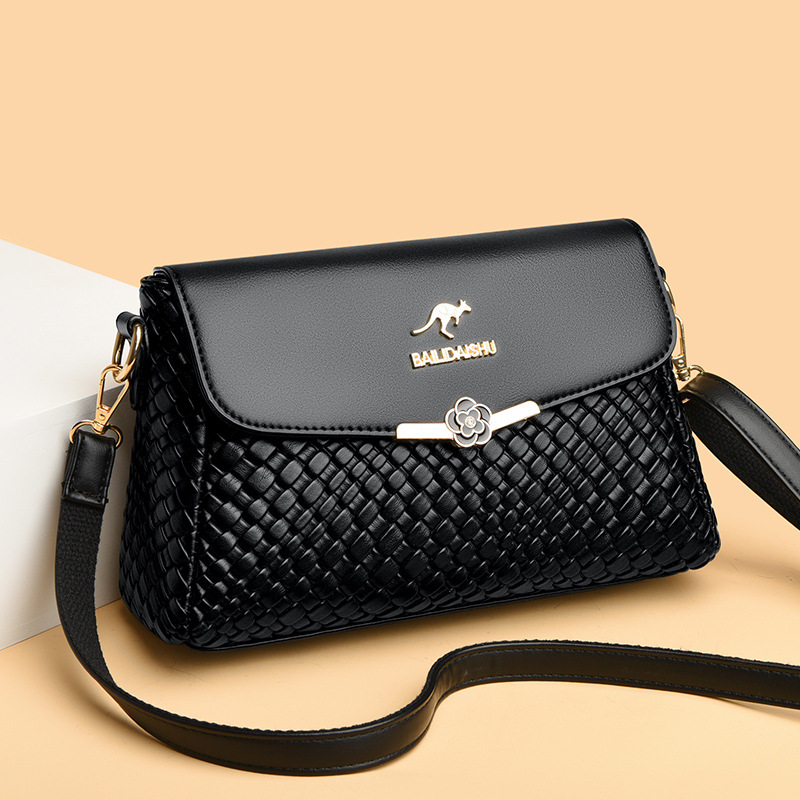 Umhängetasche für Damen ⎜ Geräumige Schultertasche mit Rautenmuster und Blumenverschluss für Alltag und Ausgehen
