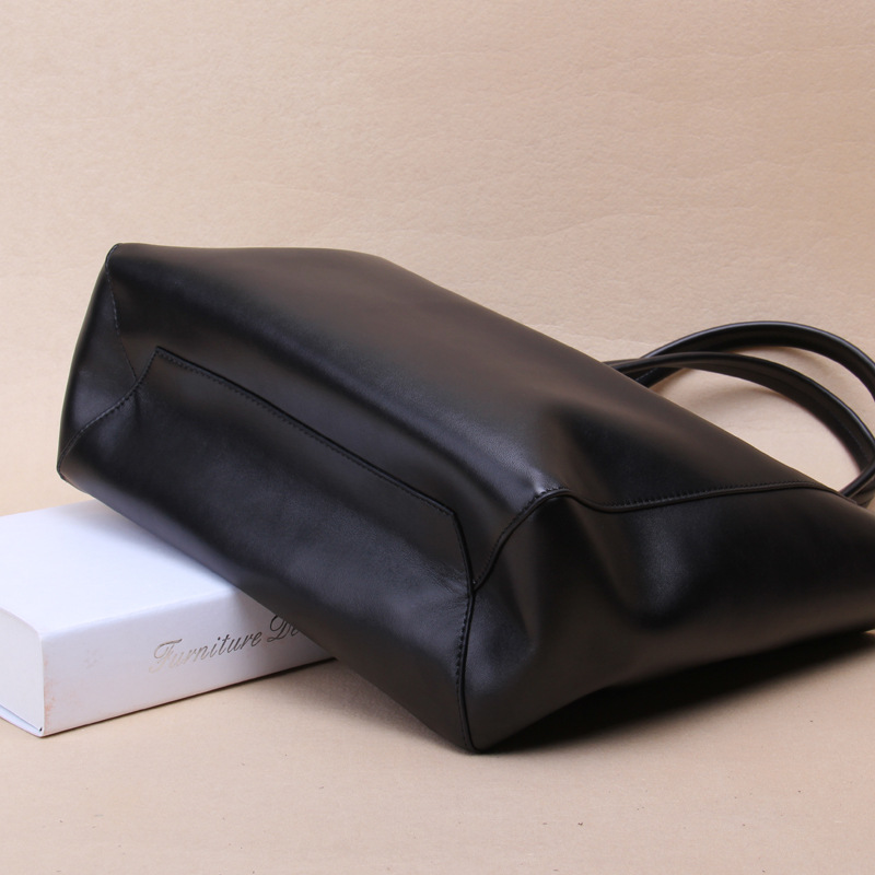 Damen Schultertasche aus Echtleder ⎜ Modische Tragetasche mit großem Stauraum für Alltag und Business