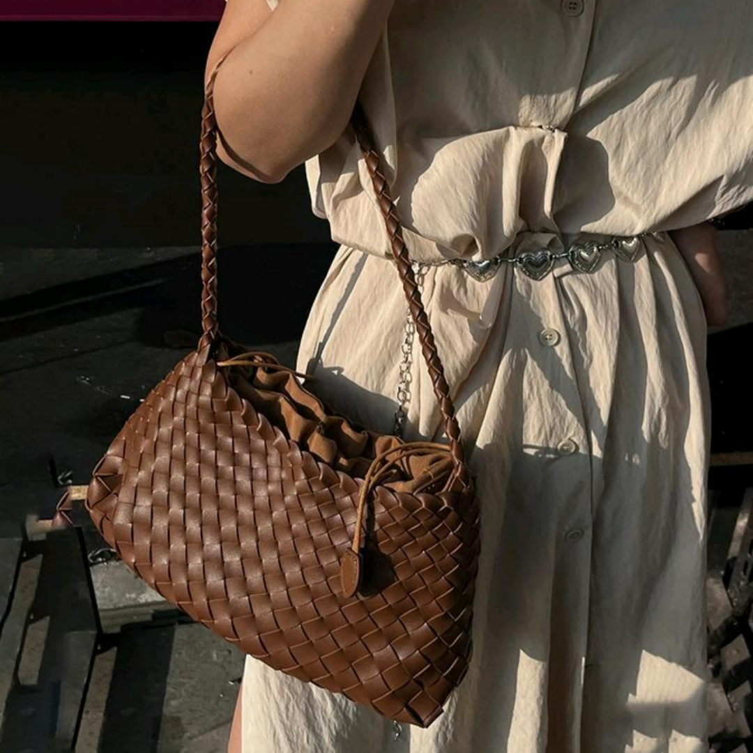 Schultertasche für Damen ⎜ Geflochtene Ledertasche im Beutelstil mit Kordelzug für stilvolle Outfits