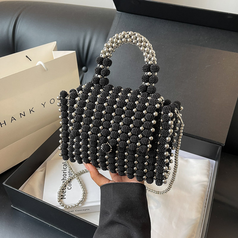 Perlenumhängetasche für Damen ⎜ Elegantes Design mit Kunstperlen und abnehmbarem Schulterriemen