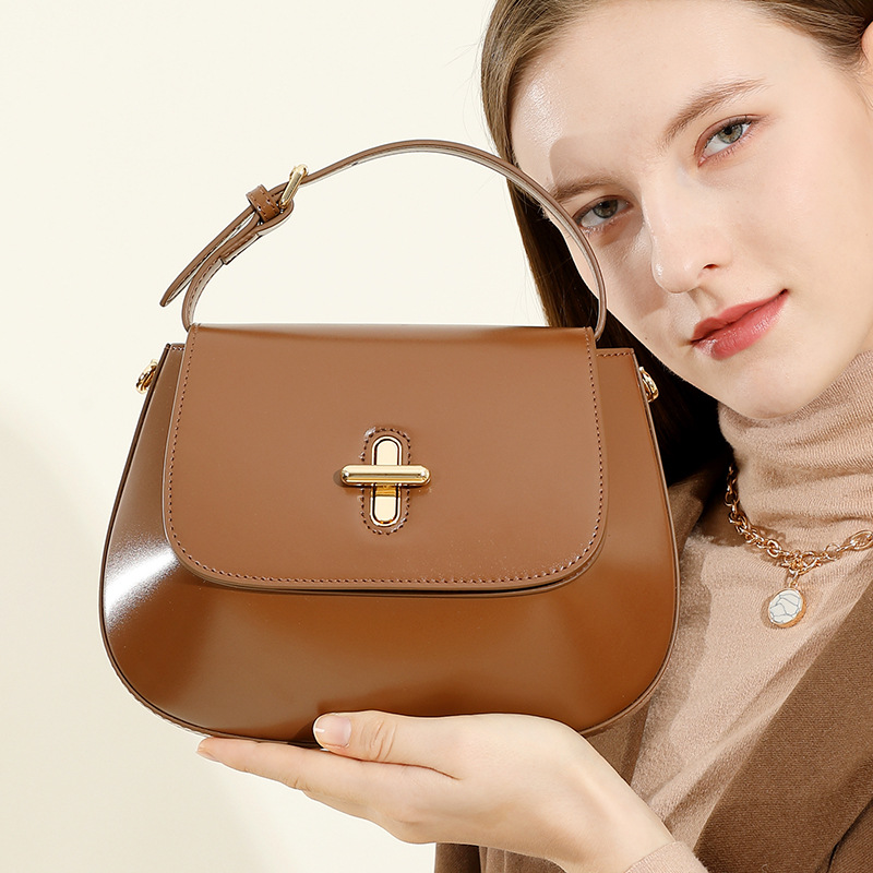 Damen Umhängetasche aus Leder ⎜ Elegante Schultertasche mit Drehverschluss und stabilem Tragegriff
