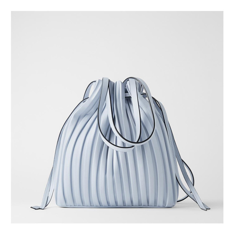 Schultertasche für Damen ⎜ Modische Beuteltasche mit Faltenoptik und großem Stauraum für unterwegs