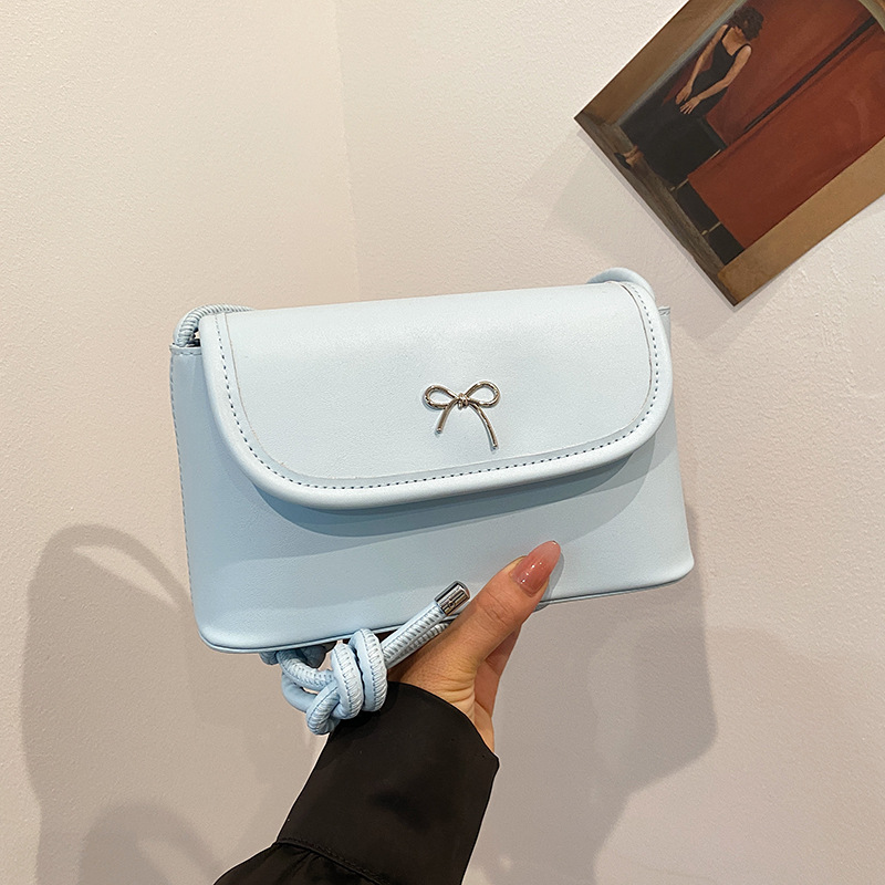 Damen Umhängetasche ⎜ Vielseitige Tasche mit Schleifendetail für Alltag und Freizeit